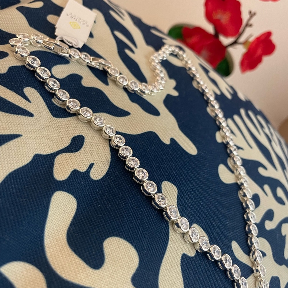 Kendra Scott Silver Necklace with Clear Stones - Picture 2 of 6